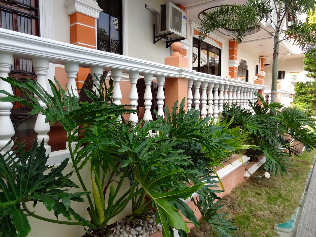 Davao City The Executive Villa Inn & Suites מראה חיצוני תמונה