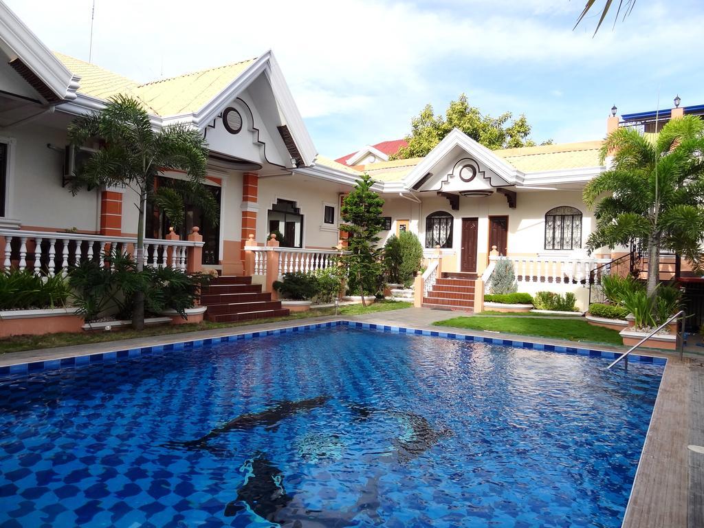 Davao City The Executive Villa Inn & Suites מראה חיצוני תמונה